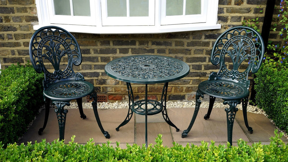 Metal garden furniture